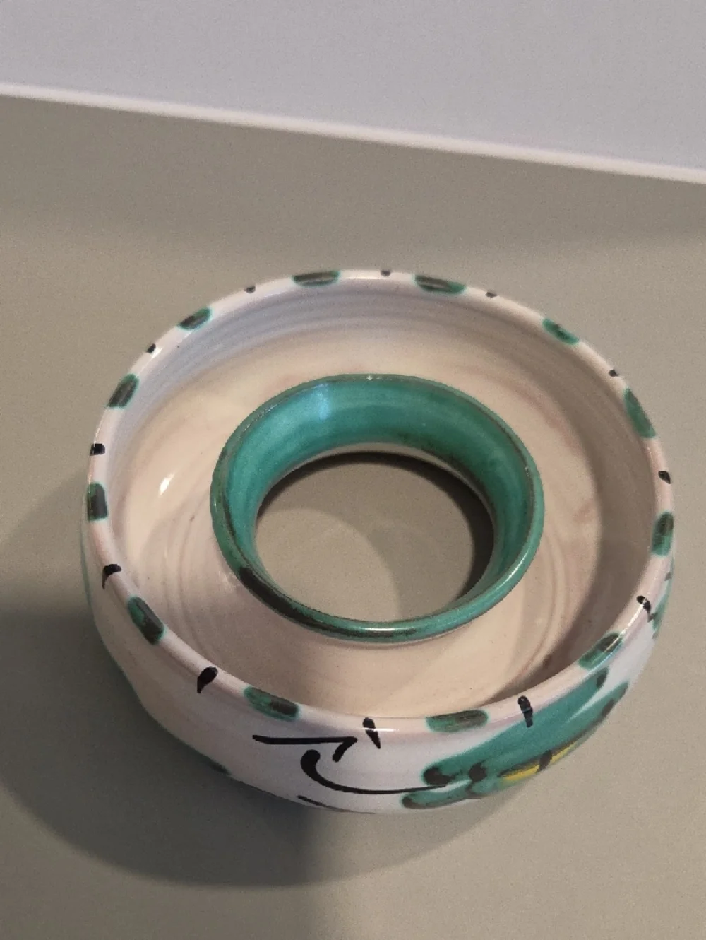 Hand-Painted Ceramic Decorative Plantet in White and Greenish Blue - Picture 5 of 9